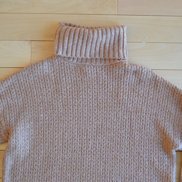 Cupcakes and Cashmere Turtleneck Sweater Brown Size Medium - Picture 2 of 4